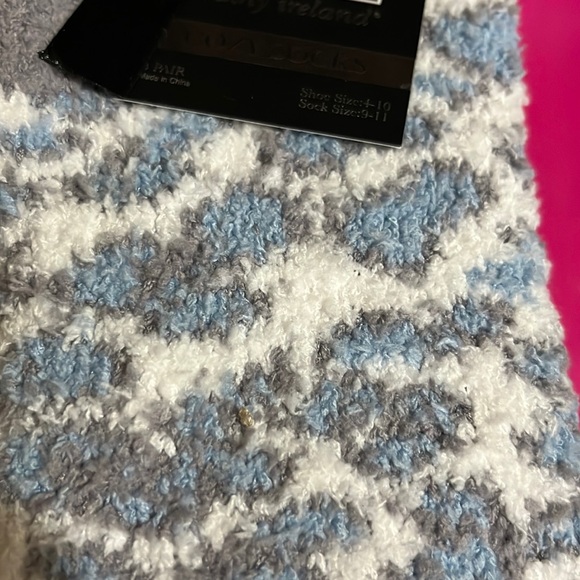 kathy ireland Accessories - Kathy Ireland 3 pr cozy socks NEW BNWT cozy socks